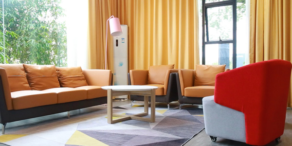 中山辦公家具公司?，斒宿k公環境展示